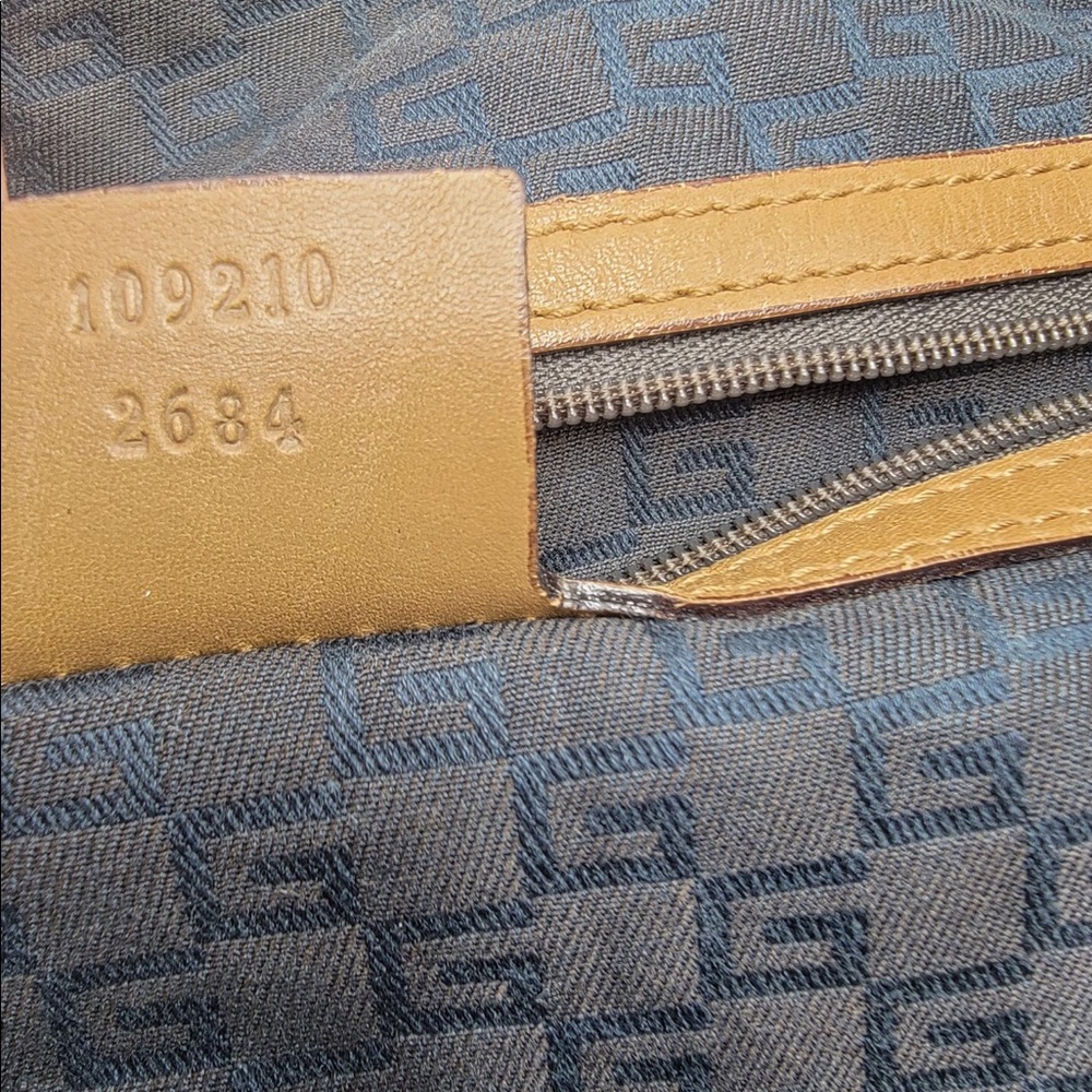 Vintage Large Gucci Shoulder Bag Beige - Picture 5 of 6